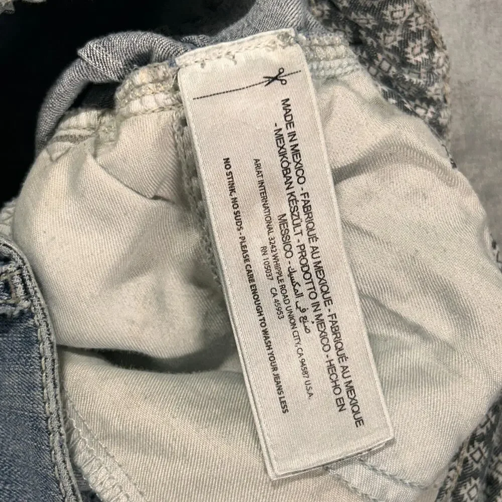 Ariat REAL Perfect Rise Alma Boot Cut Jeans Womens 29s Canadian Western Stretch
